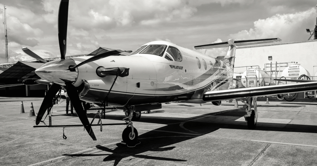 jetstream law - A law firm handling domestic and international business jet transactions.